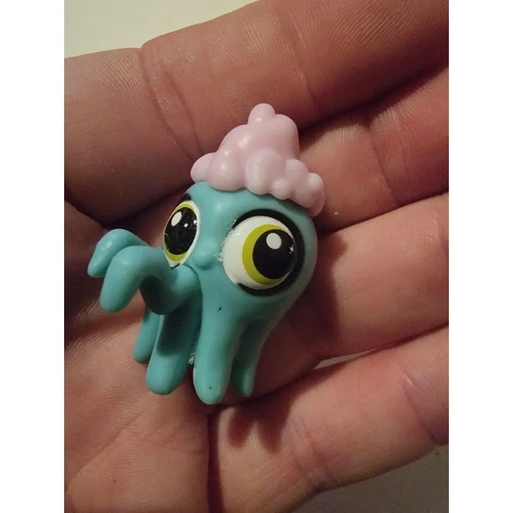 Littlest Pet Shop LPS Authentic Blind Mini Bag Blue Octopus #3726 Cake Topper